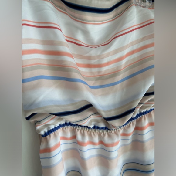 WHBM Summer 🌼 Pretty - Picture 2 of 7